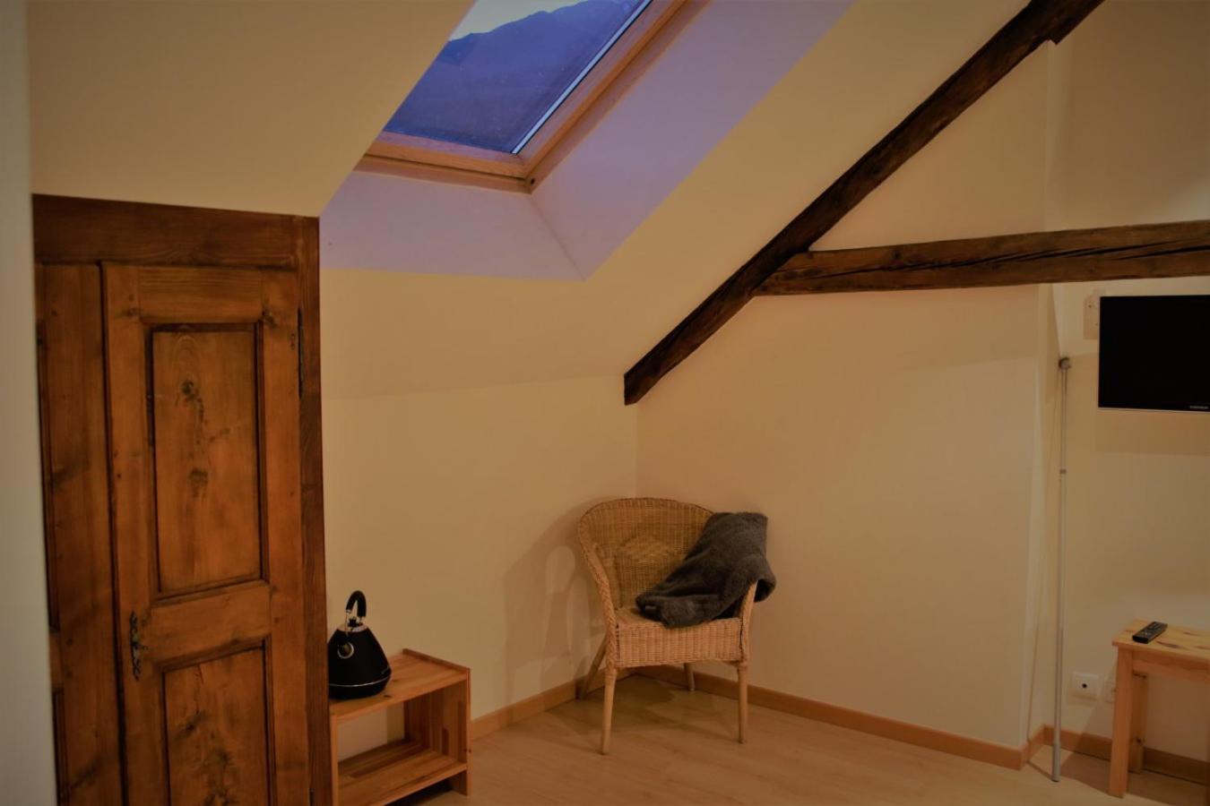 Chambres D'Hotes Les Peschiers Chateauroux-les-Alpes Bagian luar foto