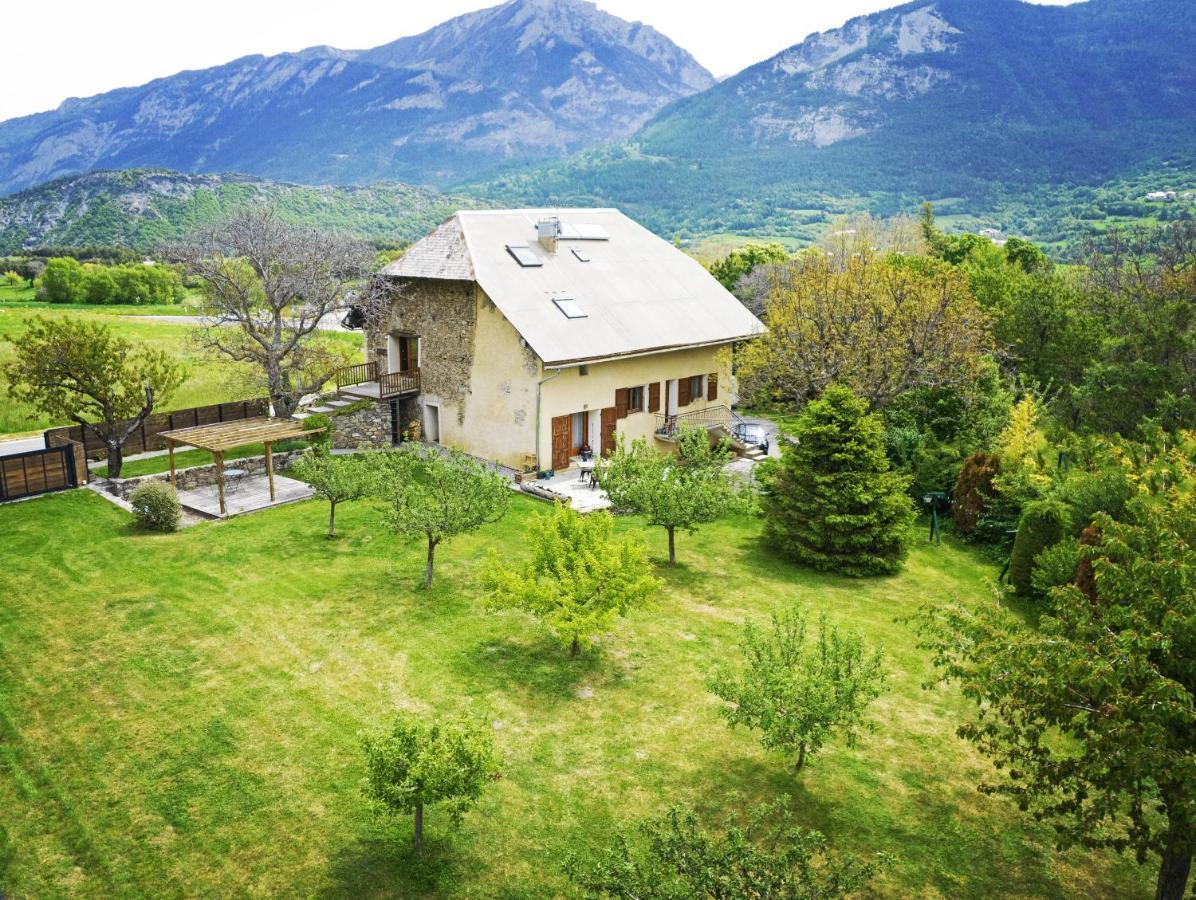 Chambres D'Hotes Les Peschiers Chateauroux-les-Alpes Bagian luar foto